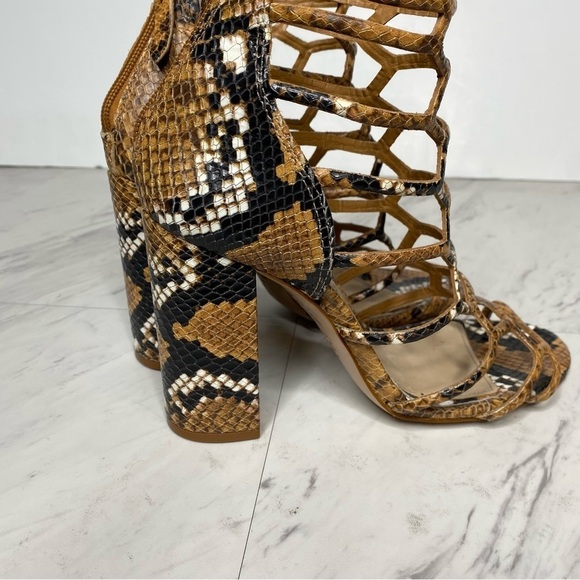 Schutz Julianna Block Heel Cage Snake Leather Sandal 7 1/2 B - Picture 9 of 14